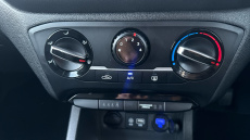 Hyundai i20 1.2 MPi SE 5dr Petrol Hatchback